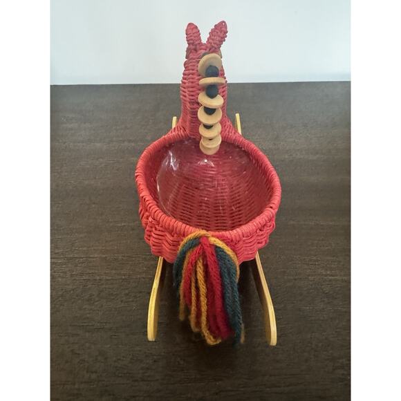 Avon Vintage Wicker Red Rocking Horse Yarn Tail Christmas Basket Trinkets Kitsch - Picture 10 of 14